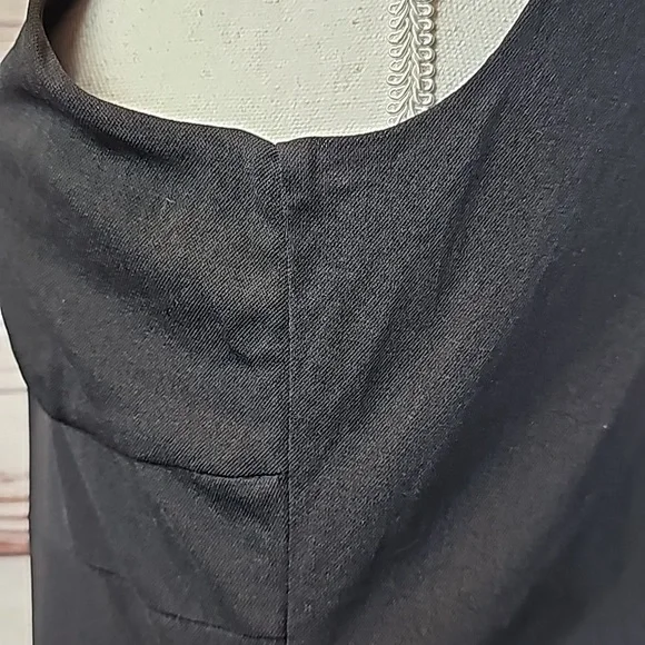 NEW i.e. PETITE BLACK LINED SLEEVELESS CICKTAIL DRESS - Picture 10 of 13